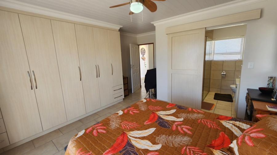 3 Bedroom Property for Sale in Dana Bay Western Cape